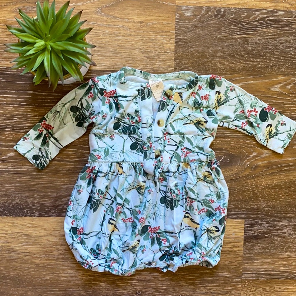 Kate Quinn 3-6 month baby girl bamboo romper